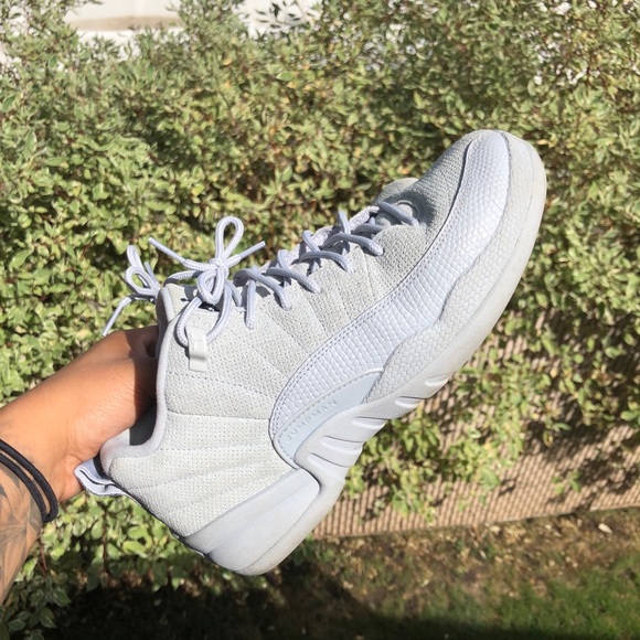 retro 12 low wolf grey